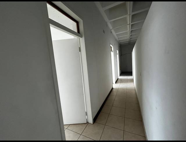 230M² WAREHOUSE TO LET IN WYNBERG